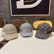 Baseballkappe mit einfarbigem Buchstaben-Stickerei-Aufdruck