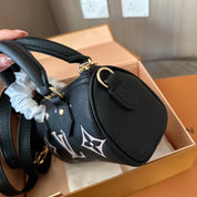 Modische Handtasche aus bedrucktem Leder
