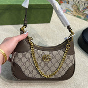 Stilvolle Schultertasche aus Leder mit Doppel G