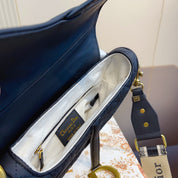 Modische Ringer-Scrub-Satteltasche