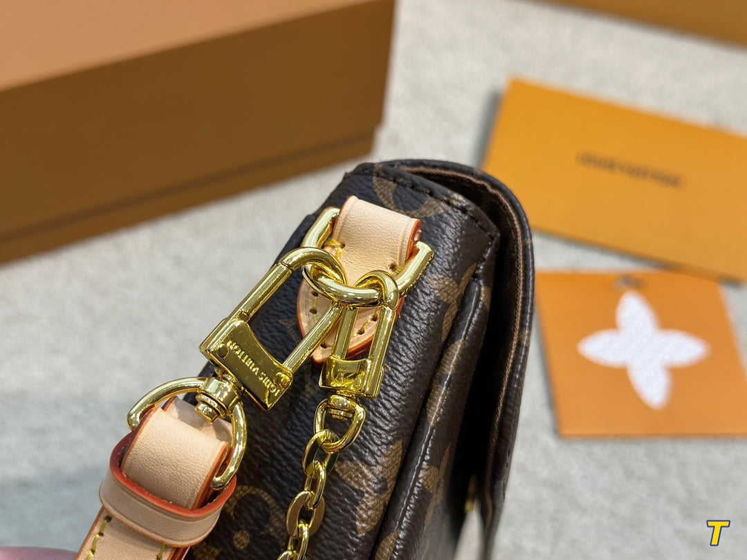 Luxuriöse, klassische Clamshell-Ledertasche mit Aufdruck