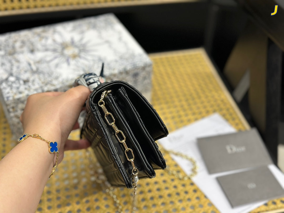 Klassische CD-Beule und unregelmäßiges Muster Handtasche