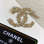 Klassische CC Strass-Perlen-Stern-Weinflaschen-Brosche