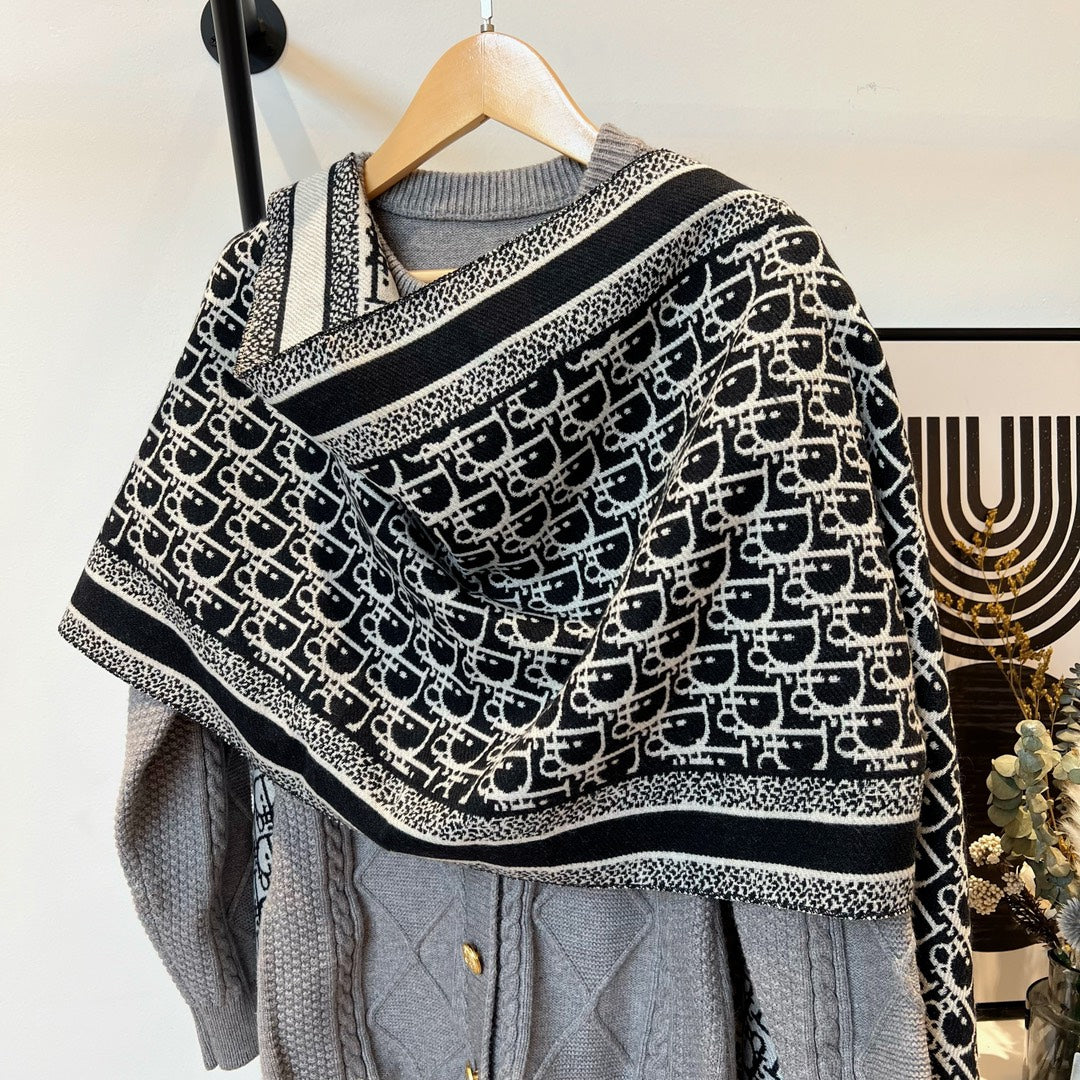 Fashion CD Schal mit diagonalen Streifen
