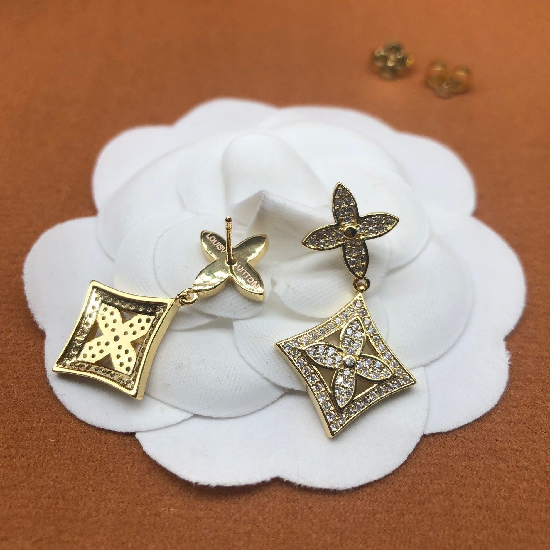 Fashion Four Leaf Clover Rhinestone Pendant Earrings
