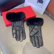 Fashion V letter gloves