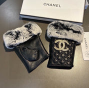 Fashion CC letter gloves