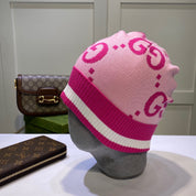 Modische Plüsch-GG-Strickmütze