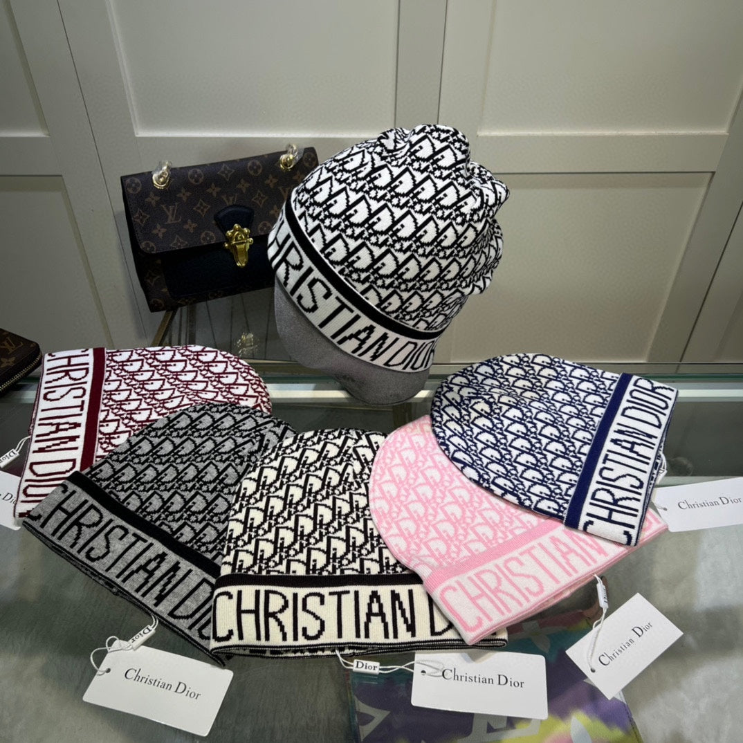 Modische Plüsch-CD-Strickmütze