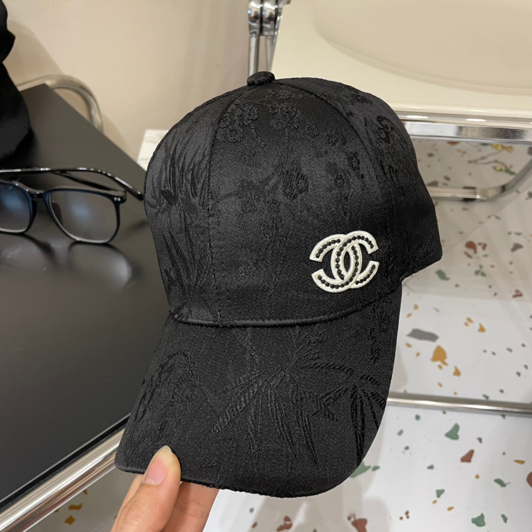 Modischer Bucket Hat mit GG-Buchstaben