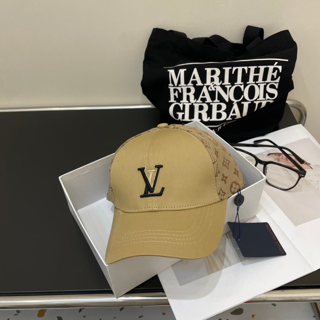 Modische Baseballkappe mit vierblättrigem Kleeblatt