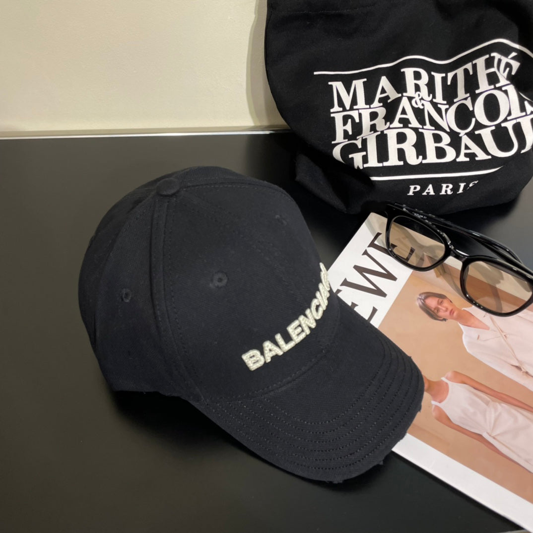 Modische Baseballkappe mit BAL-Buchstaben