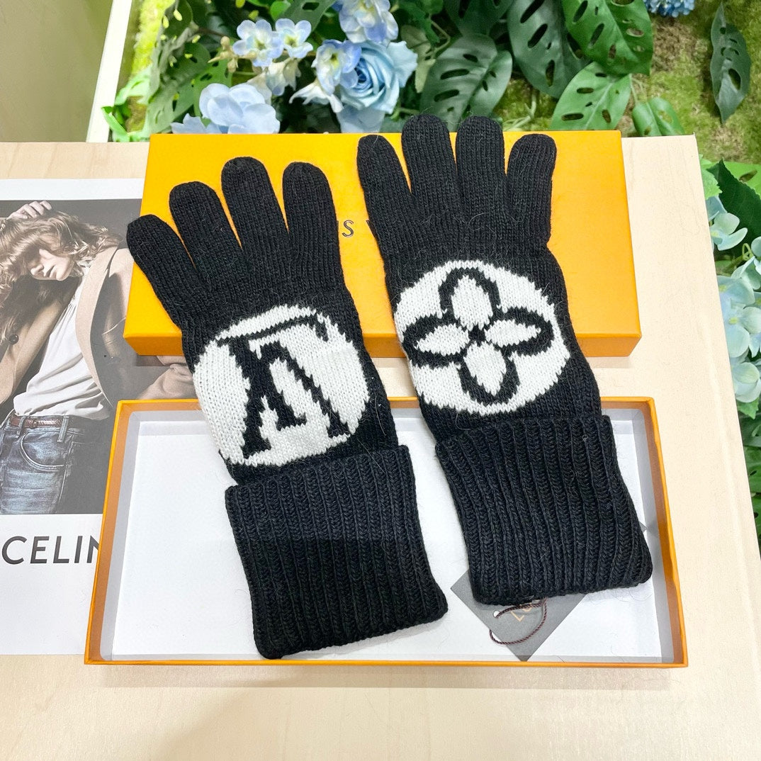 Modische Kleeblatt-Handschuhe