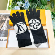 Modische Kleeblatt-Handschuhe