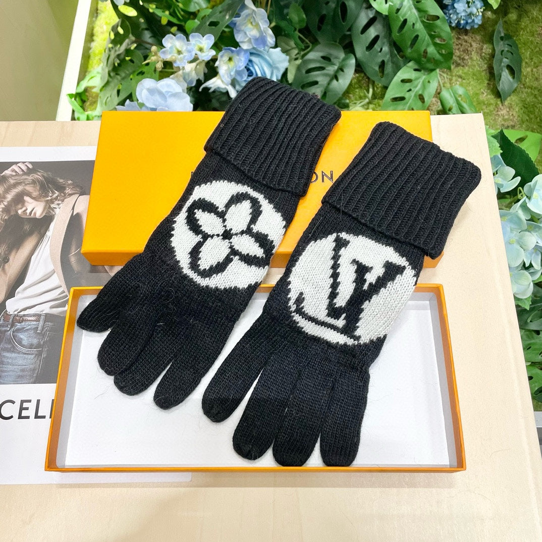 Modische Kleeblatt-Handschuhe