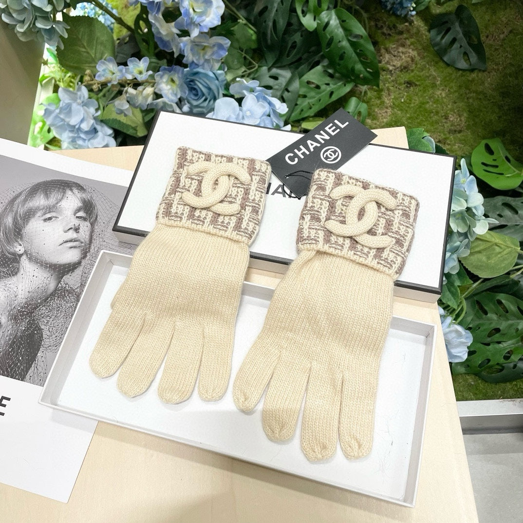 Fashion CC letter gloves