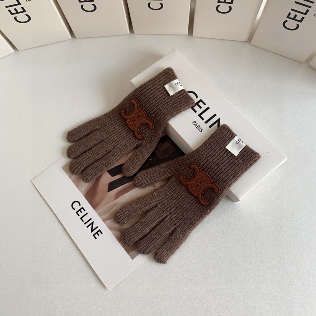 Fashion CEL letter gloves