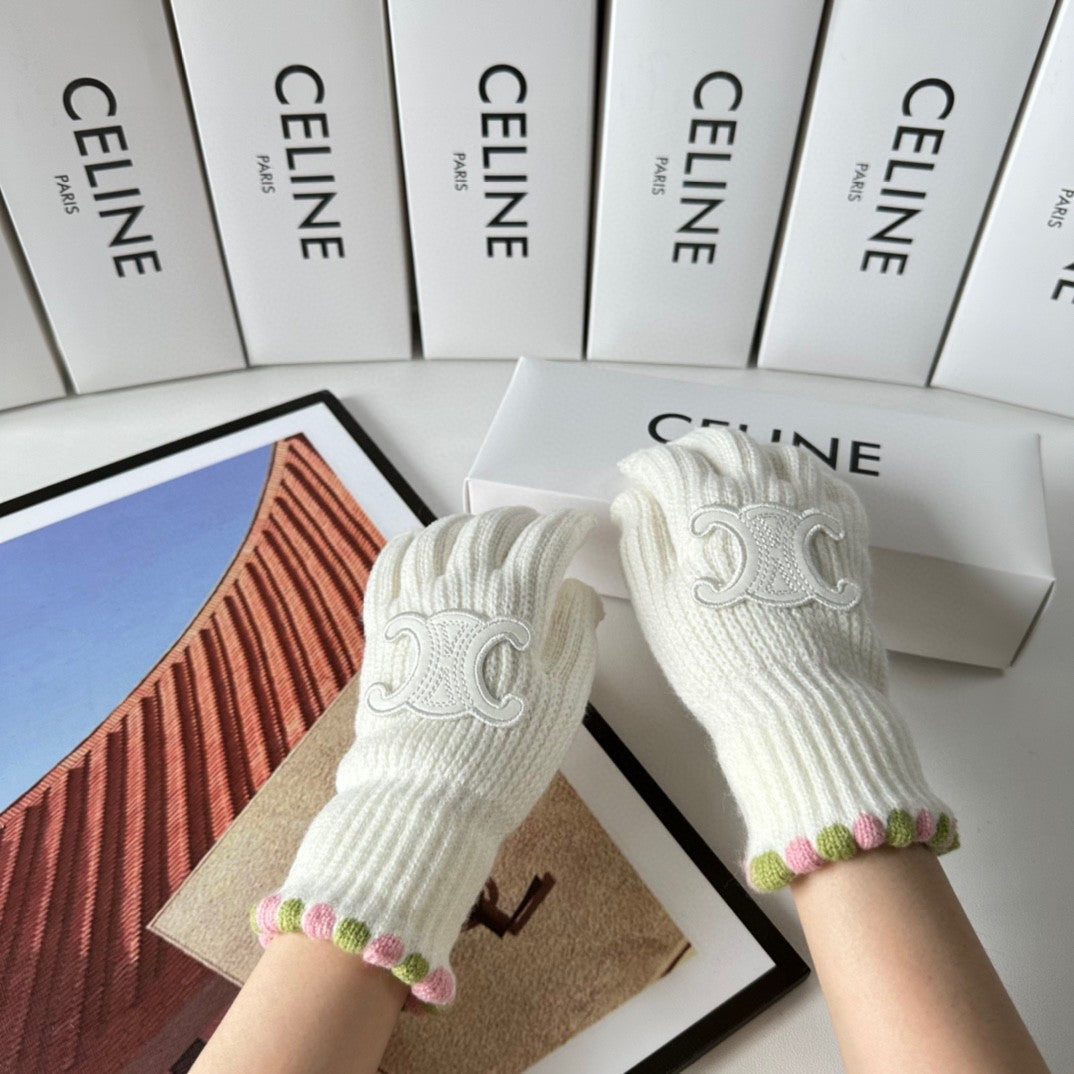 Fashion CEL letter gloves