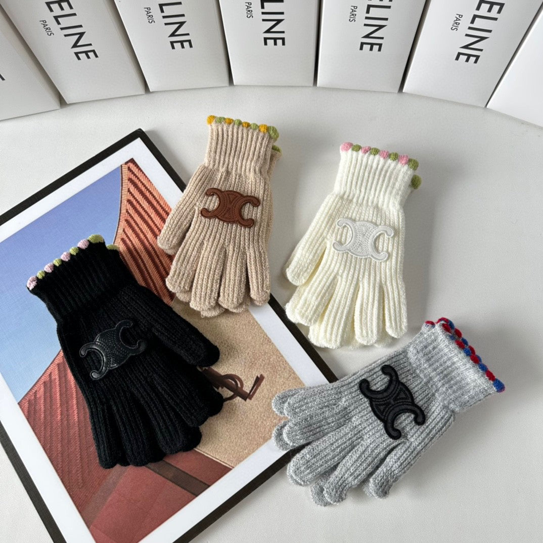 Fashion CEL letter gloves