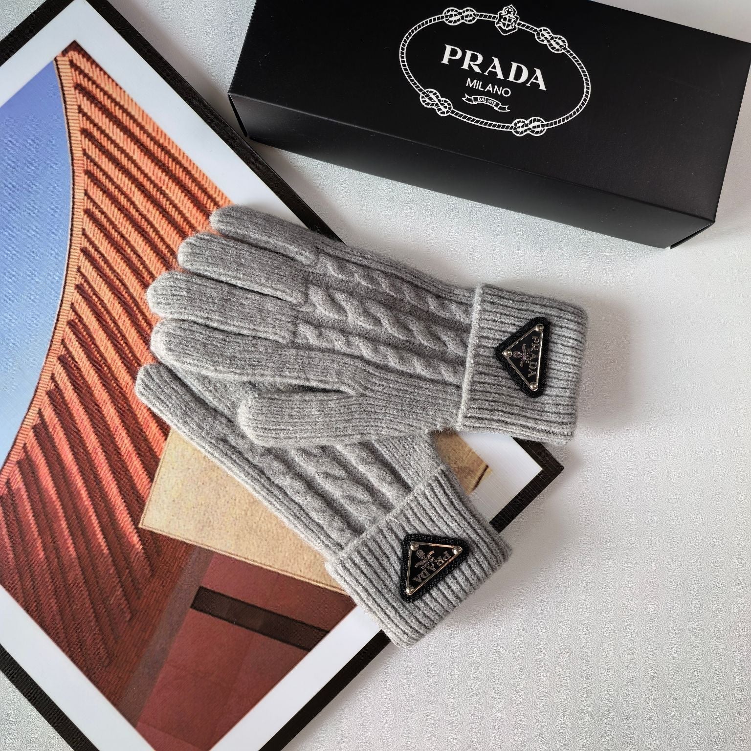 Fashion PAR letter gloves