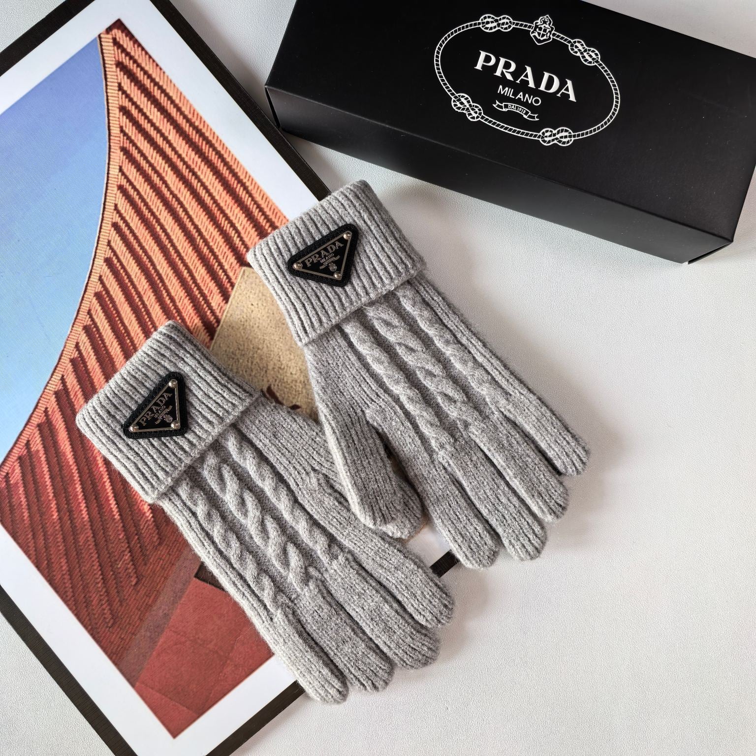Fashion PAR letter gloves