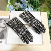 Fashion CC letter gloves