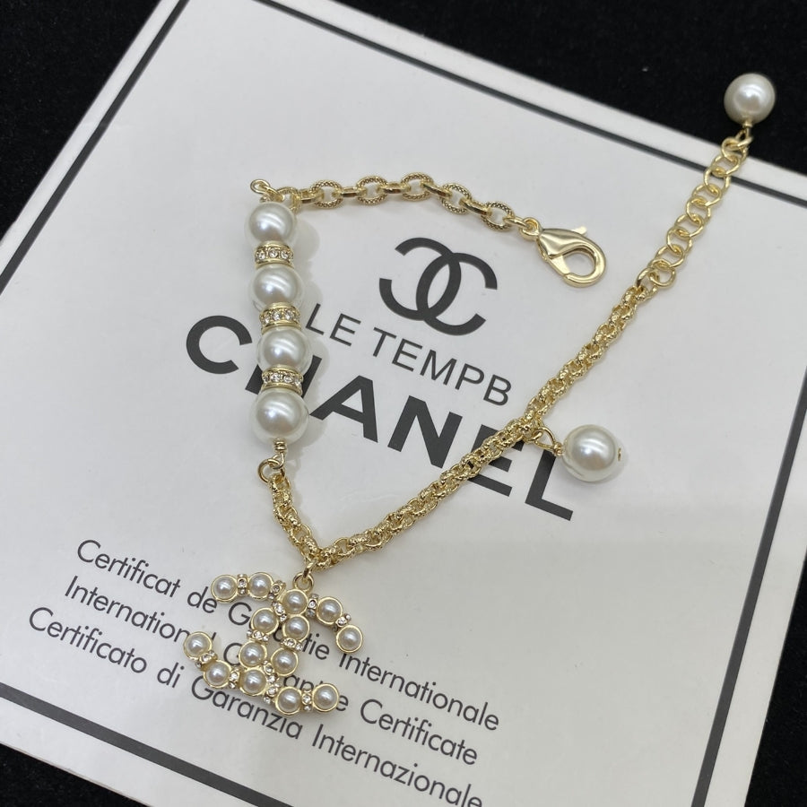 Fashion CC Pearl Bracelet