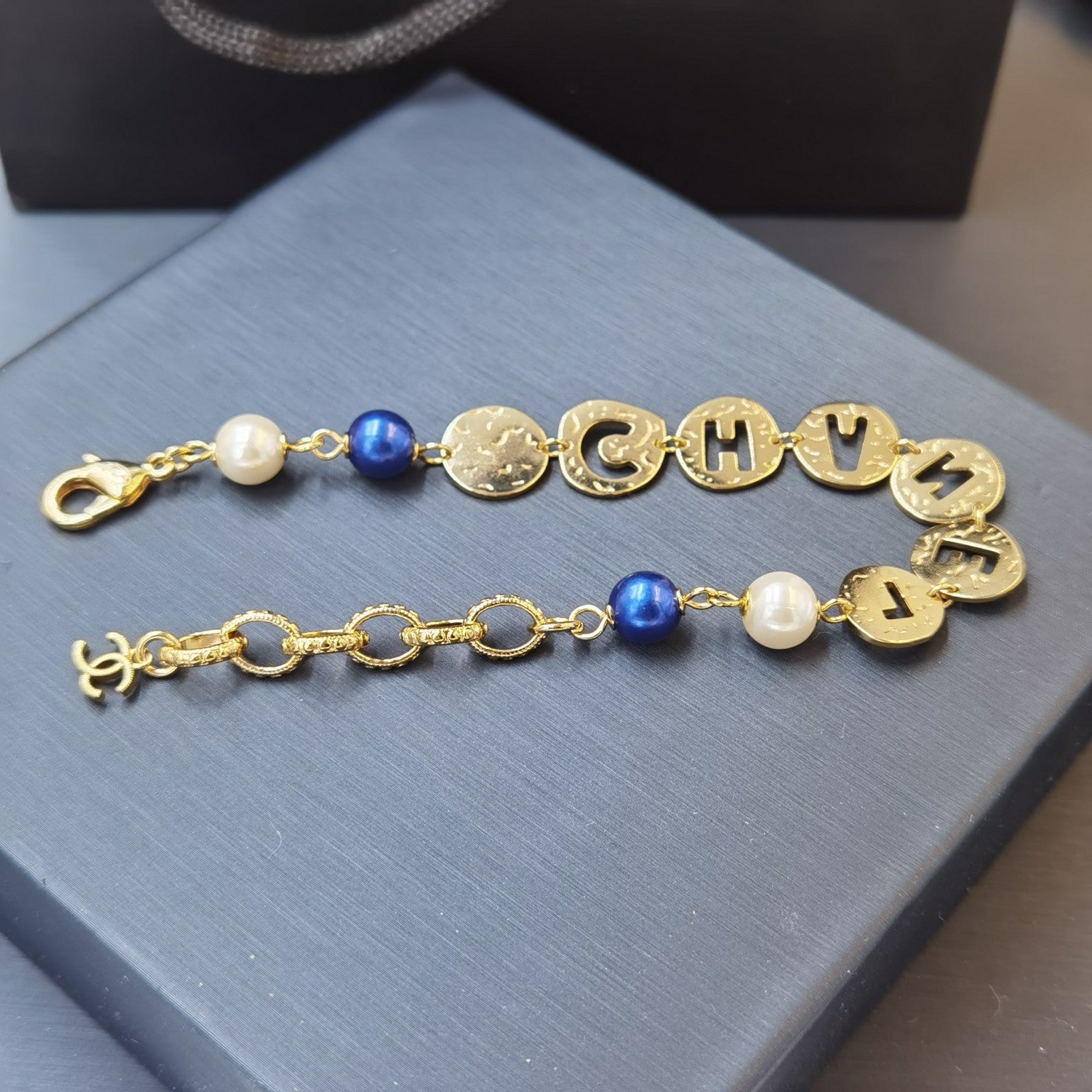 Fashion CC Pearl Letter Bracelet