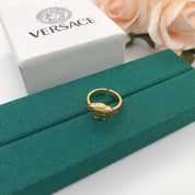 Fashion VER letter ring