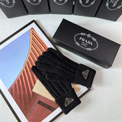 Fashion PAR letter gloves