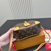 Fashion Clover Crossbody Bag