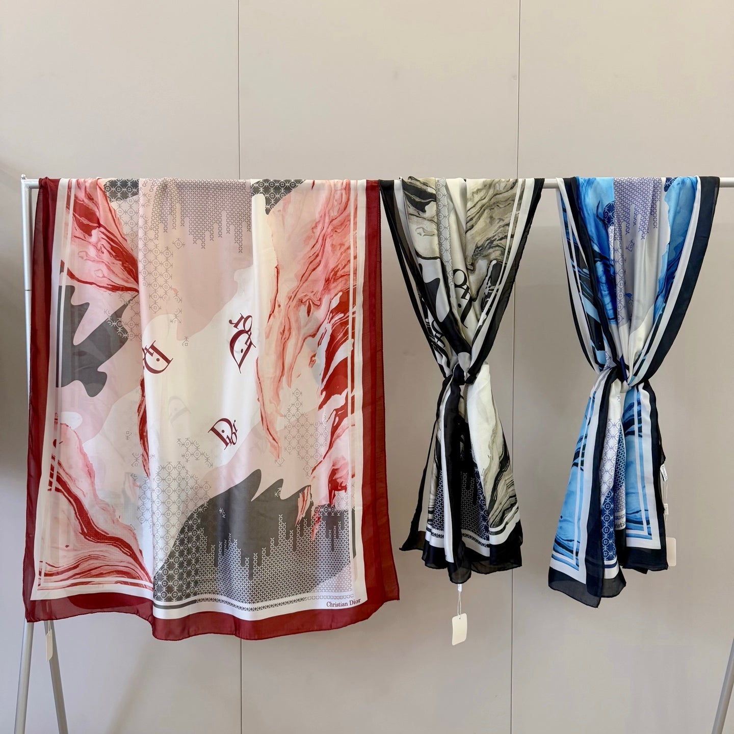 Classic CD letter pattern scarf