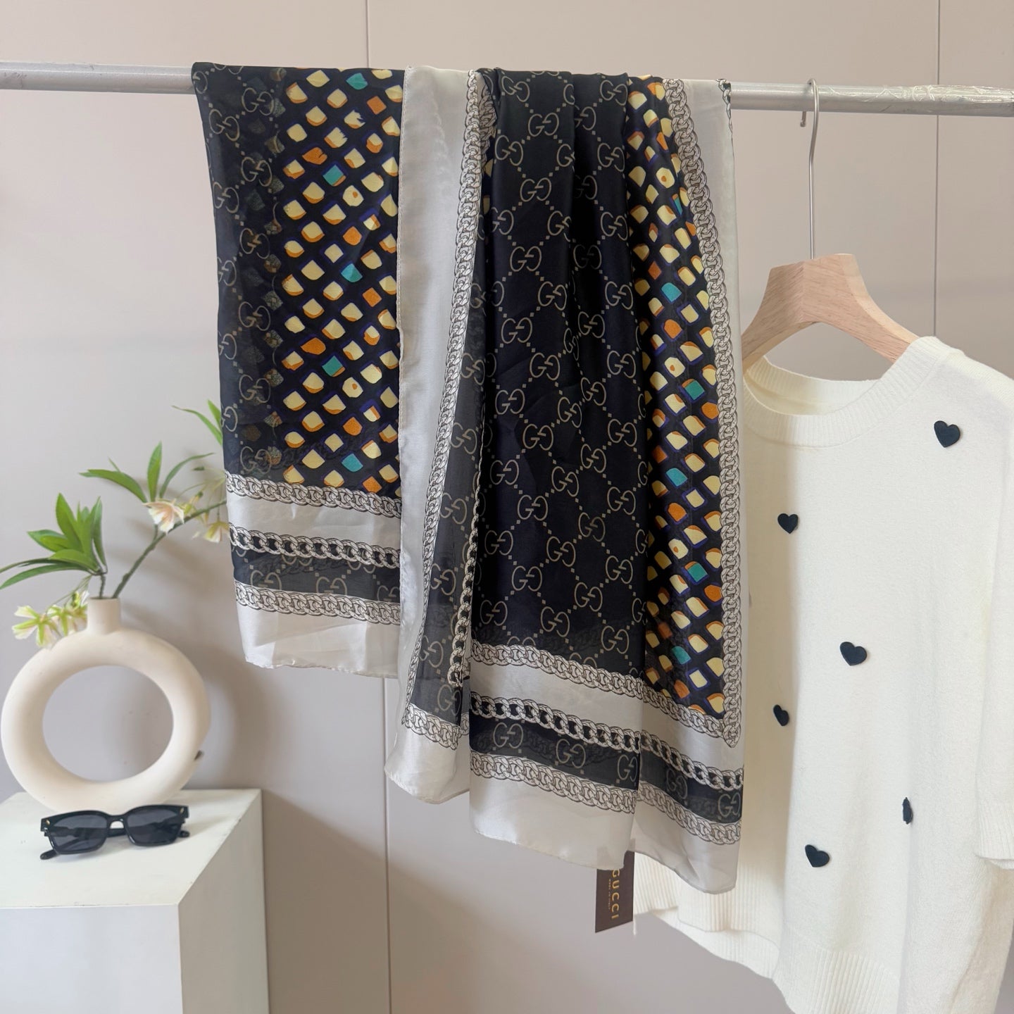 Classic GG letter pattern scarf