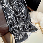 Classic CC letter pattern scarf