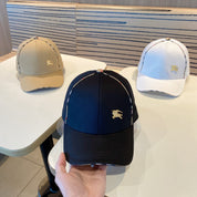 Modische Baseballkappe mit BUR-Buchstaben
