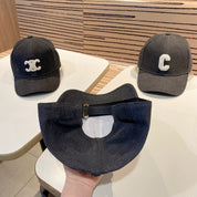 Modische Baseballkappe mit CEL-Buchstaben
