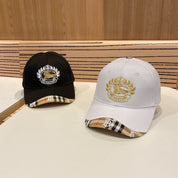 Modische Baseballkappe mit BUR-Buchstaben