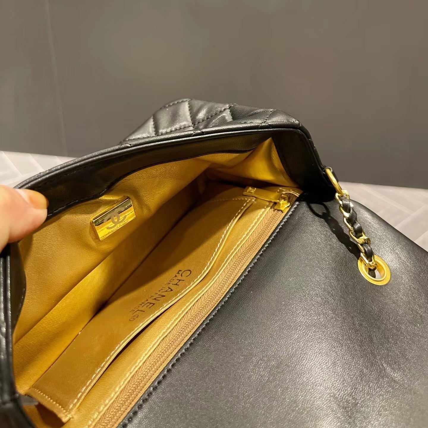 Kleine goldene Kugel Rhombus Leder Seil Kette Tasche Umhängetasche