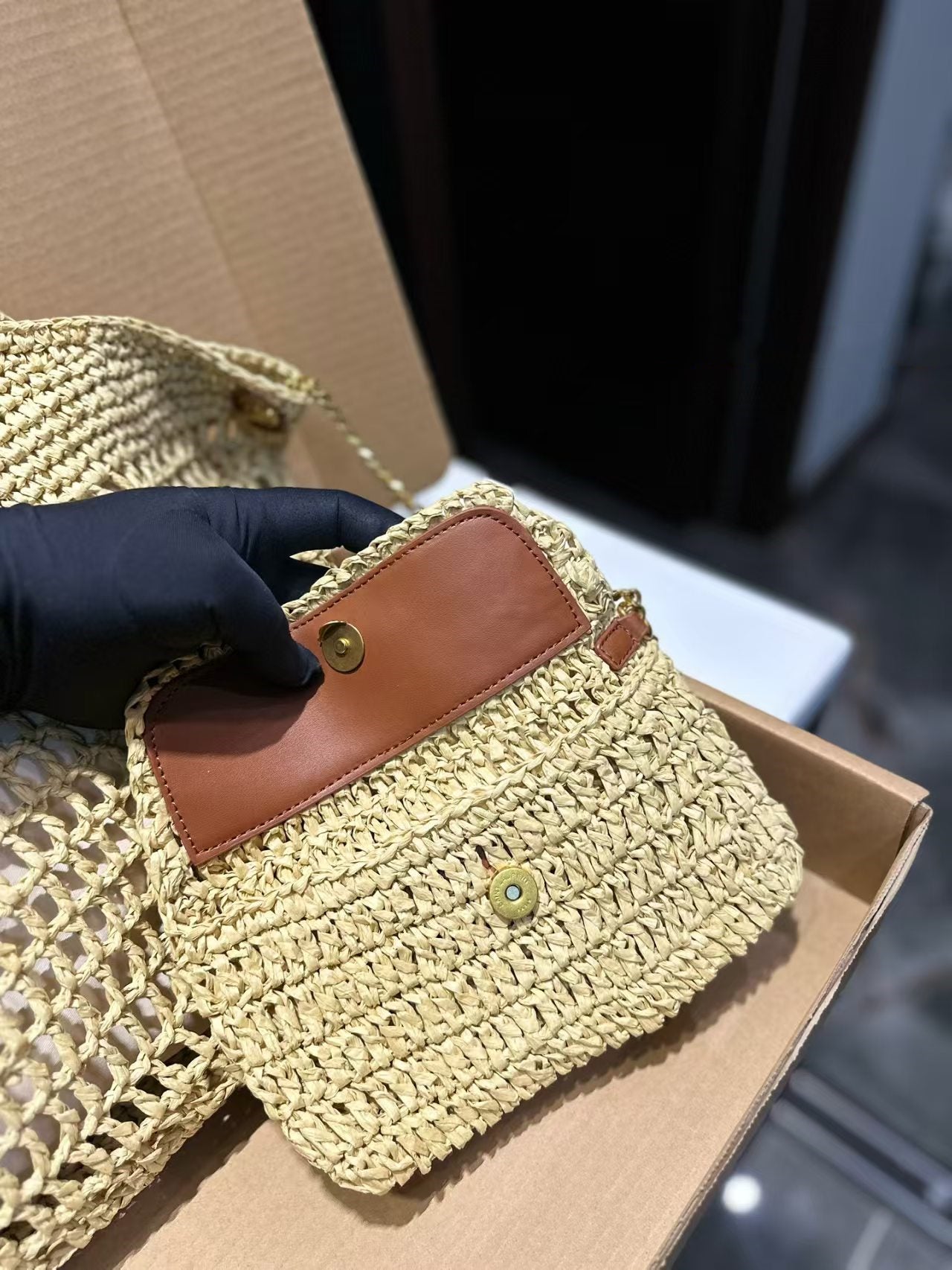 Fashion hollow woven handbag