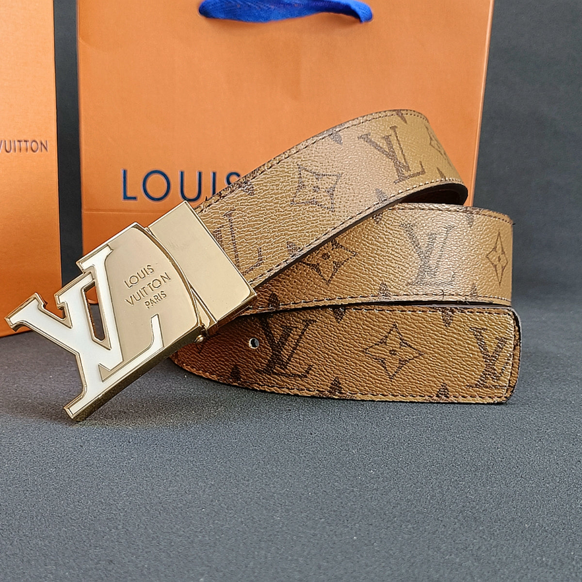 3-farbiger Luxus-Gürtel mit doppelseitigem Blumenmotiv und vierblättrigem Kleeblatt